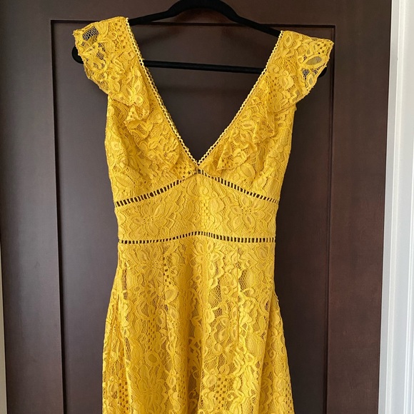 Yellow ruffle lace skater dress - Picture 5 of 5